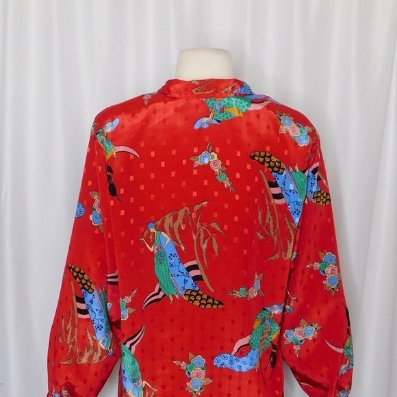 Vintage DVF DIANE VON FURSETNBERG Red Lady Art Deco Button Down Top Blouse Small - Picture 7 of 12